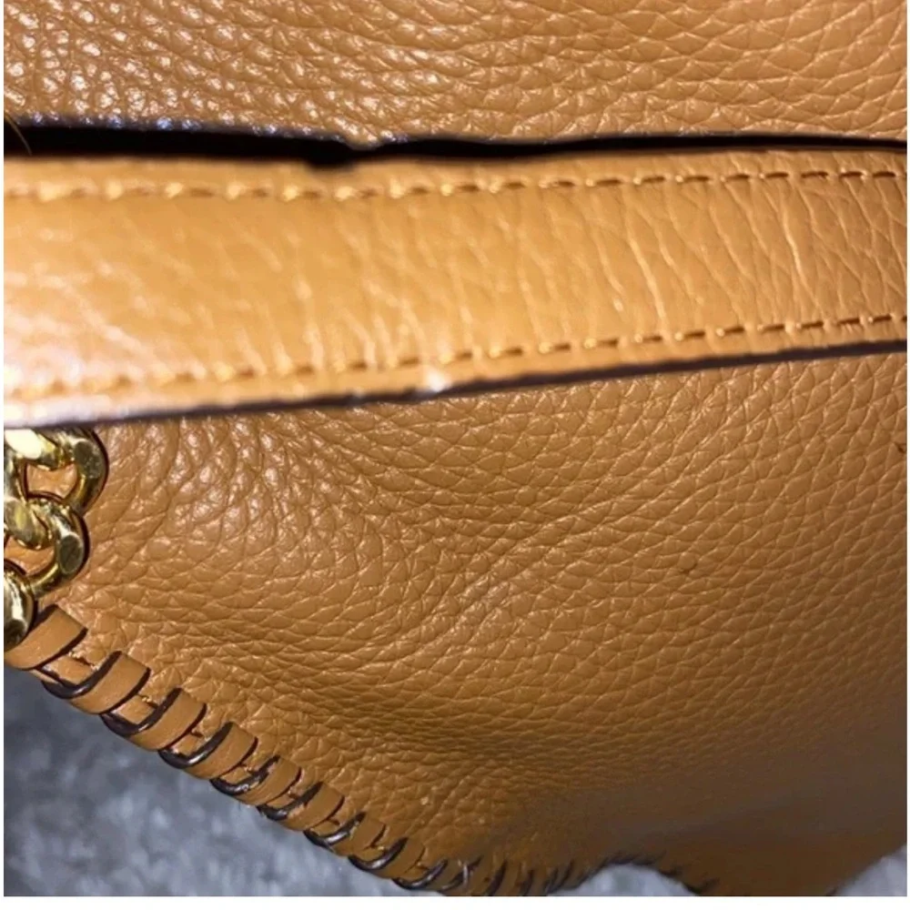 Michael Michael kors leather EUC Whip Stitching Tassel Gold hardware - Picture 6 of 17
